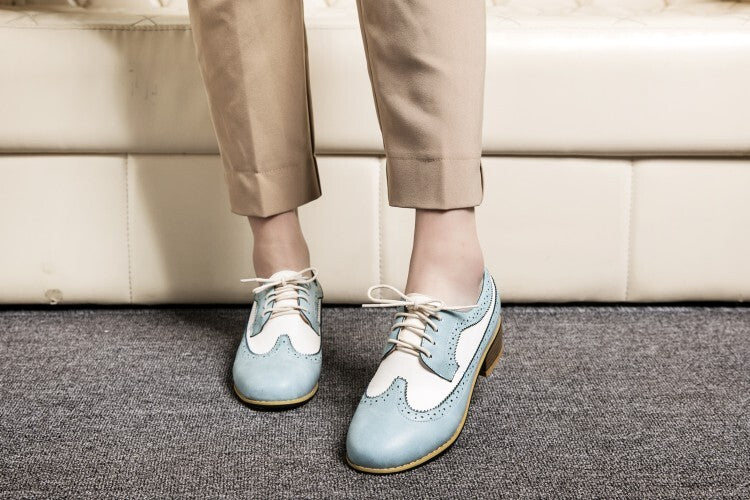Women's Pointed Toe Bicolor Lace-Up Oxford Shoes