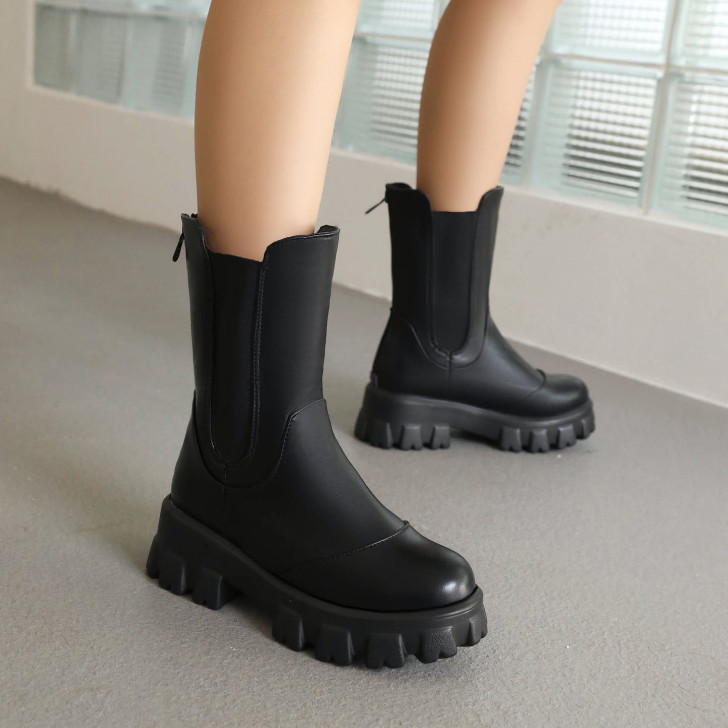 Women's Round Toe Stretch Block Chunky Heel Platform Back Zippers Short Boots