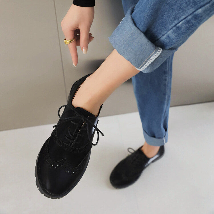 Women's Round Toe Carved Lace-Up Flat Oxford Shoes