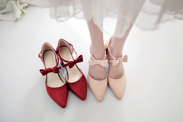 Pointed Toe Ankle Strap Chunky High Heels Sandals Pumps Women Shoes 9247