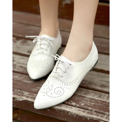 Women Laser Pointed Toe Flats Shoes